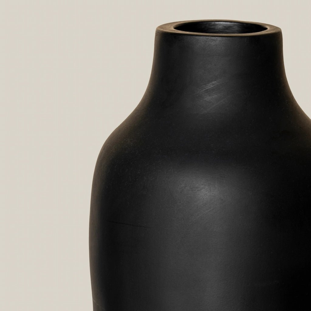Carol Vase Black XL
