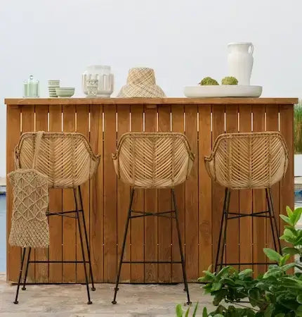 Bar stools create chic outdoor seating