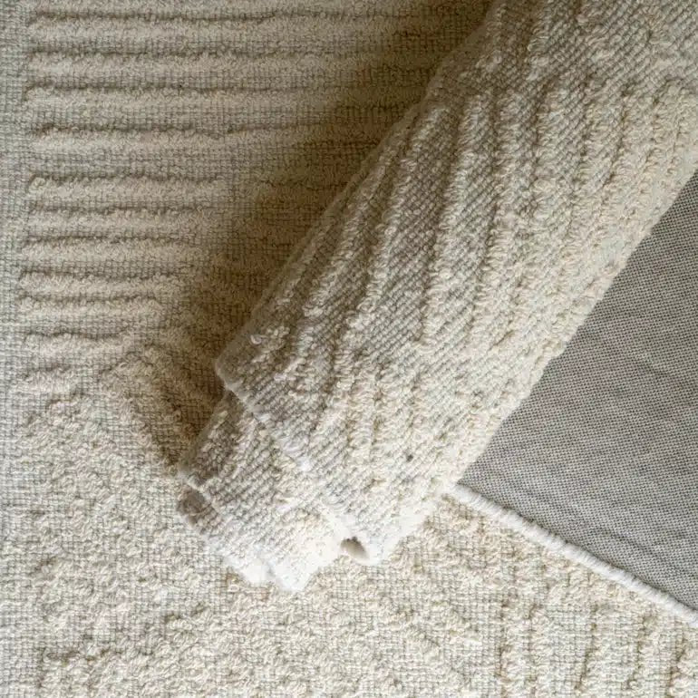Lionel Rug Knotted - Home and Soul